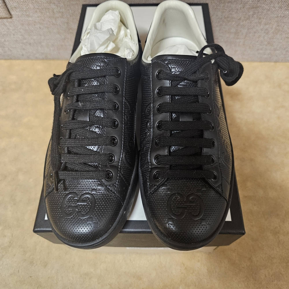 Gucci Black Leather Sneakers